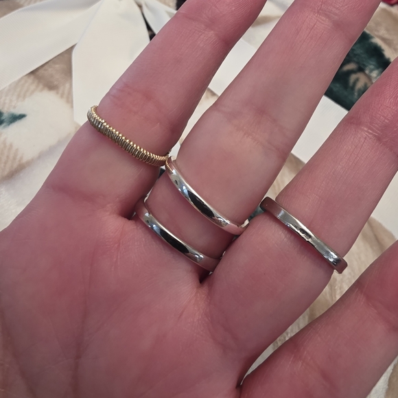 18 Piece Vintage To Costume Silver and Blue Toned Gemstone Ring Set Bundle - Picture 8 of 12